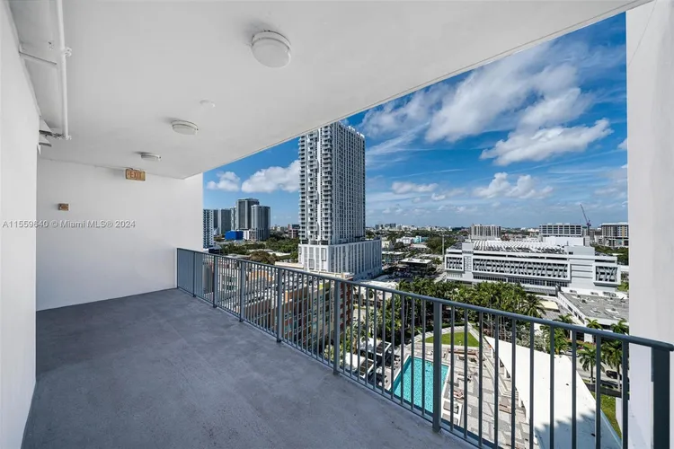 Paramount Bay #1508 image #9