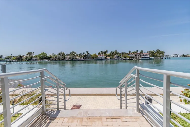 Peloro Miami Beach #109 image #18