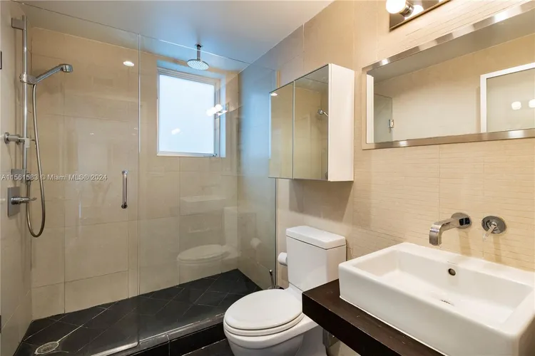 The Fontana #106 image #14