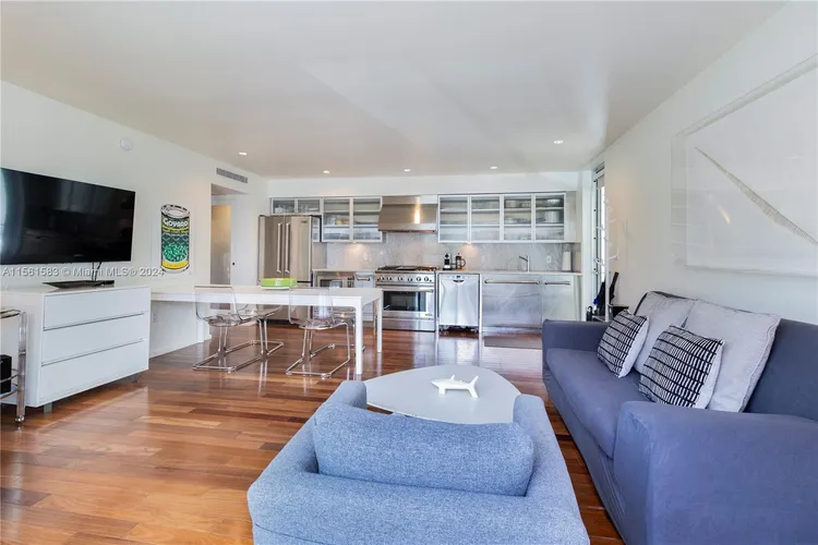 The Fontana #106 image #8