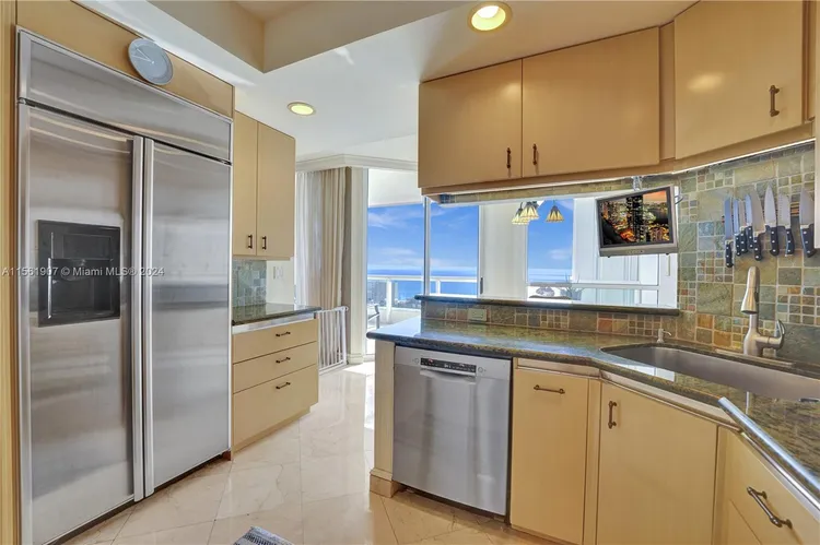 Atlantic II at the Point #2804 image #15