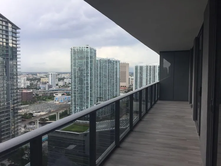 SLS Lux Brickell #4010 image #8