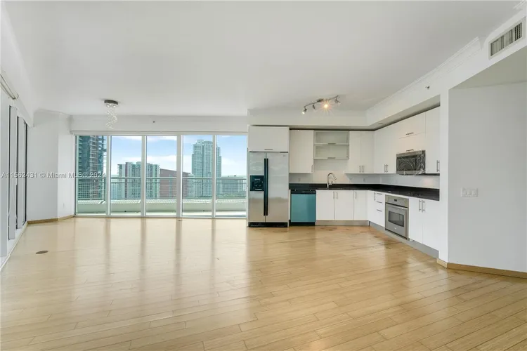 Infinity at Brickell #2100 image #9