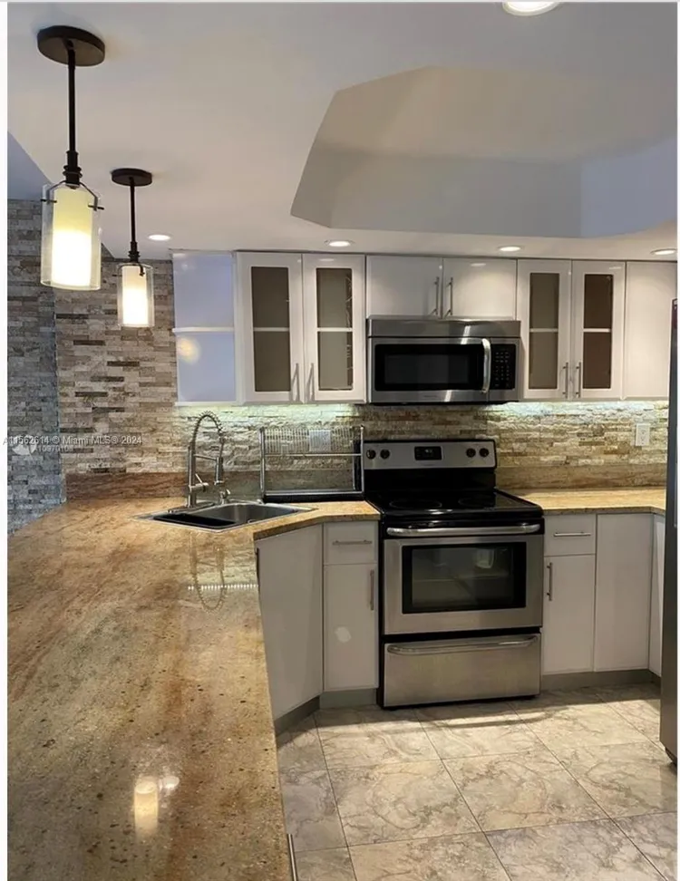 Costa Bella #314 image #7