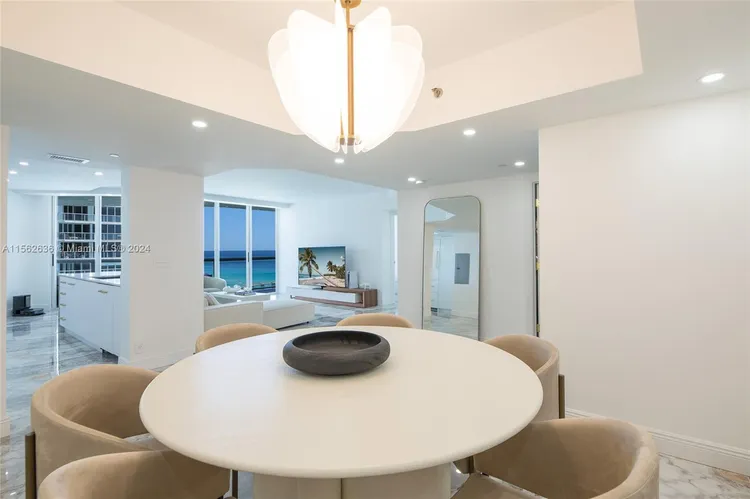 Oceania I #1115 image #15