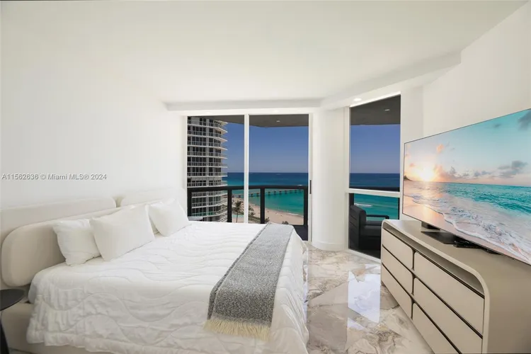 Oceania I #1115 image #17