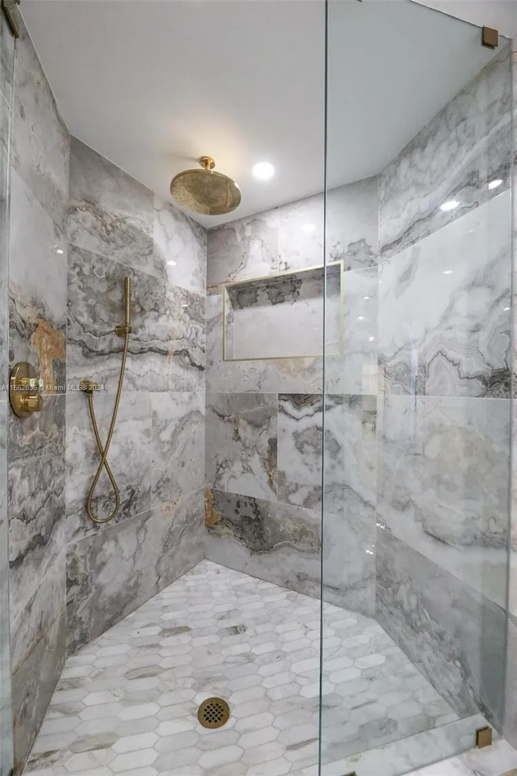 Oceania I #1115 image #21