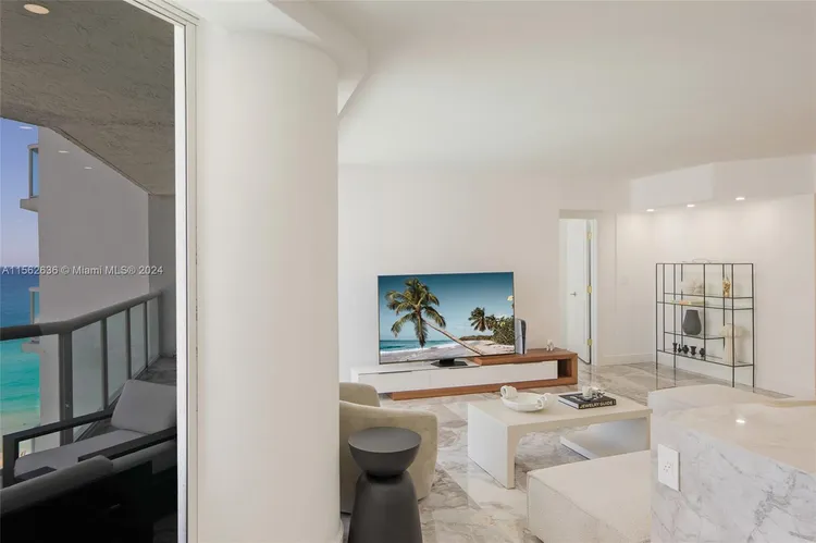 Oceania I #1115 image #8