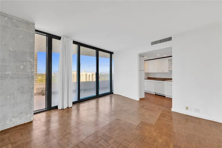 Palm Bay Towers #14W image #11