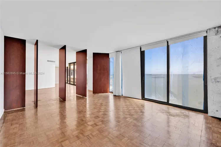 Palm Bay Towers #14W image #17