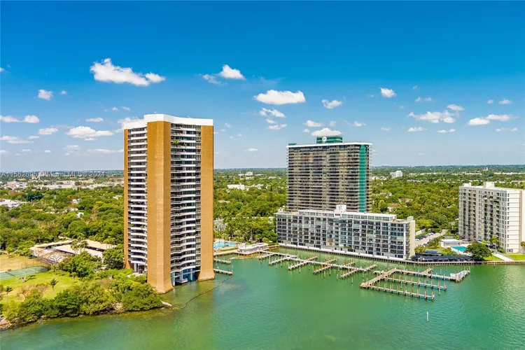 Palm Bay Towers #14W image #20