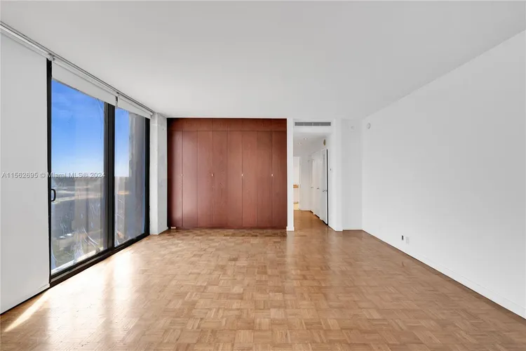 Palm Bay Towers #14W image #24