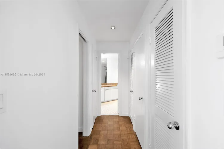 Palm Bay Towers #14W image #28