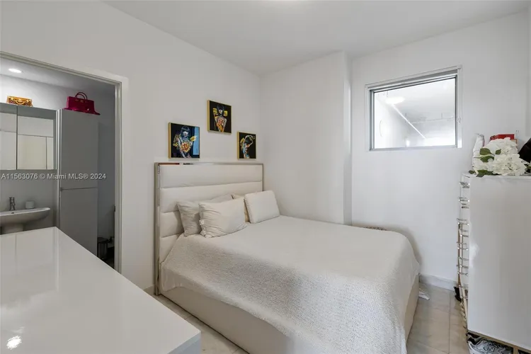 Biscayne Beach #3806 image #19