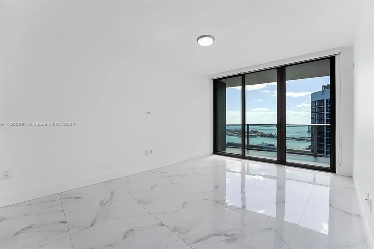 Aria on the Bay #4908 image #8