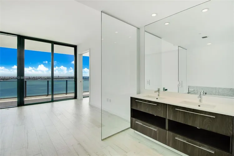 Gran Paraiso #3801 image #15