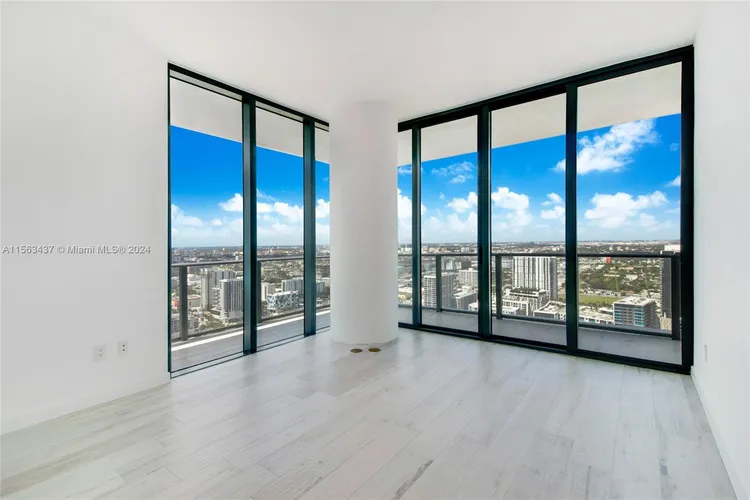 Gran Paraiso #3801 image #17