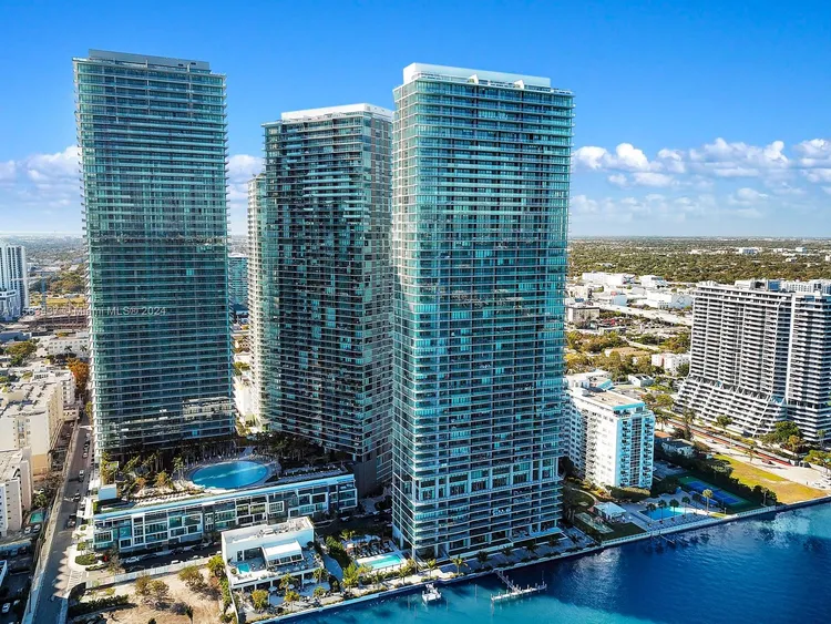 Gran Paraiso #3801 image #34