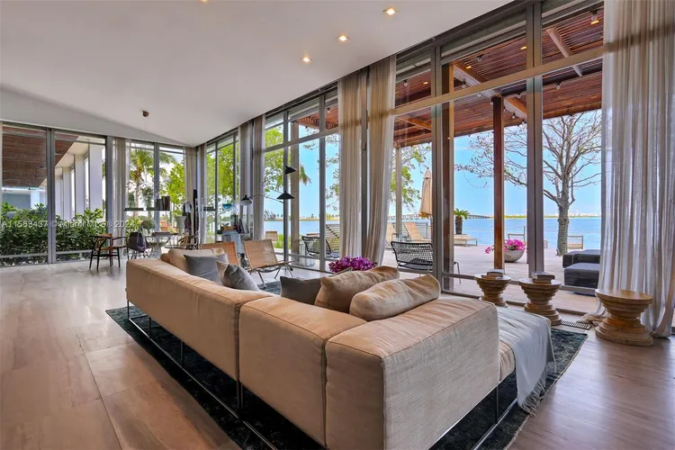 Gran Paraiso #3801 image #65