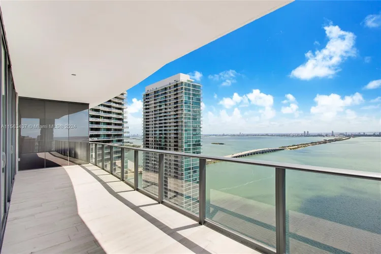 Gran Paraiso #3801 image #8