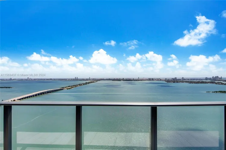 Gran Paraiso #3801 image #9