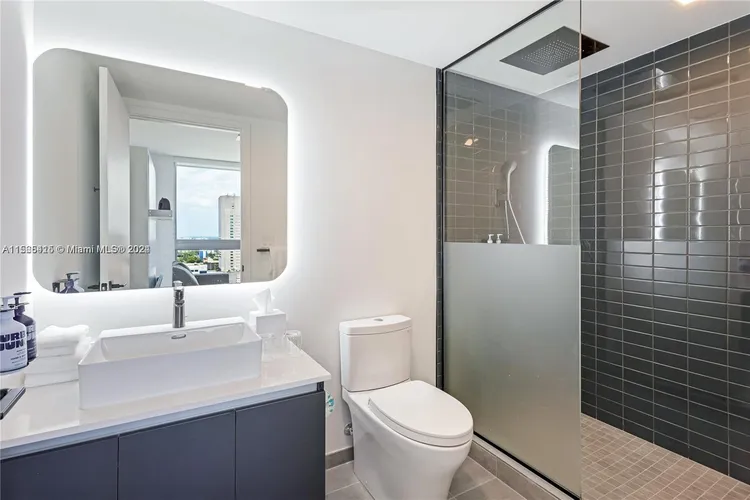 YotelPad #2806 image #9