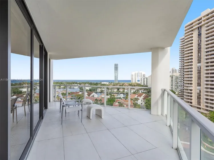 Marina Tower #11E image #19