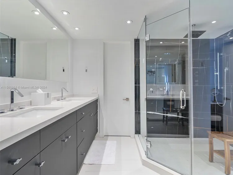 Marina Tower #11E image #27