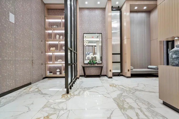 Marina Tower #11E image #42