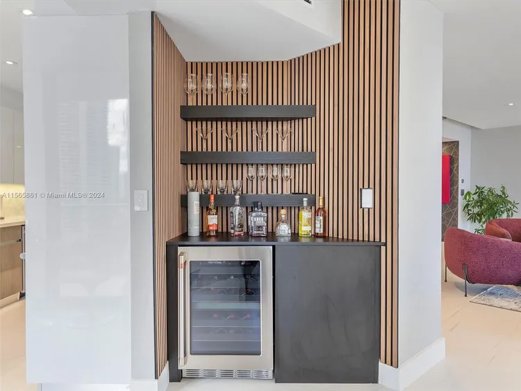 Marina Tower #11E image #9