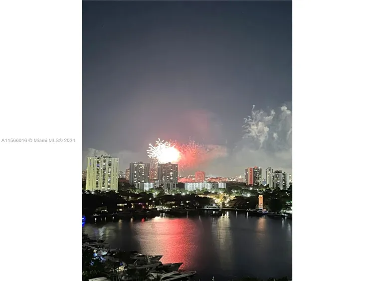 North Tower at The Point #1507 image #13