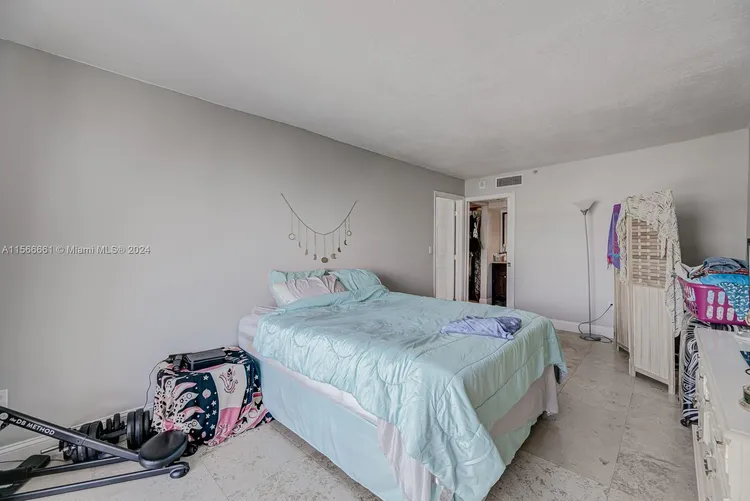 Royal Club Condo #407 image #10