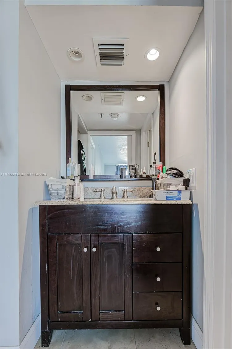 Royal Club Condo #407 image #13