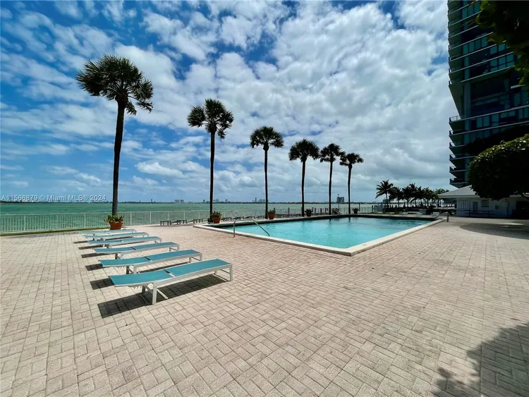 Bay Park Towers #306 image #43