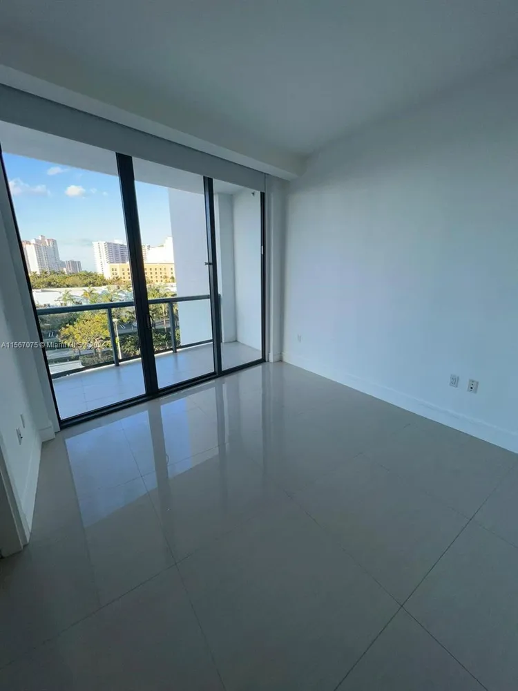 Echo Aventura #403 image #12