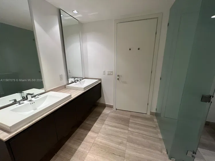 Echo Aventura #403 image #17