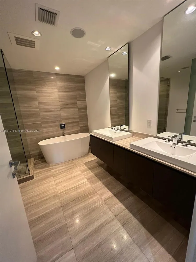 Echo Aventura #403 image #20