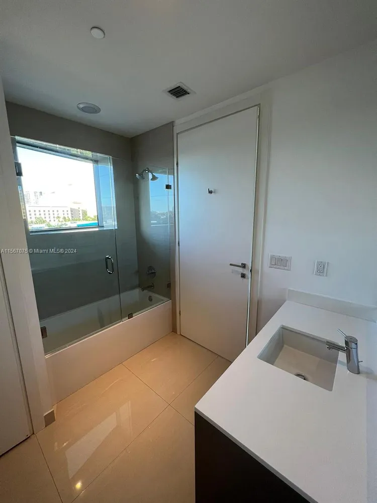 Echo Aventura #403 image #22