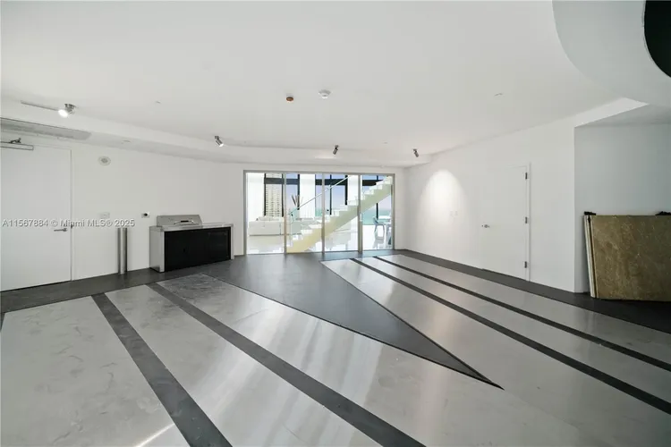 Porsche Design Tower #4005 image #23