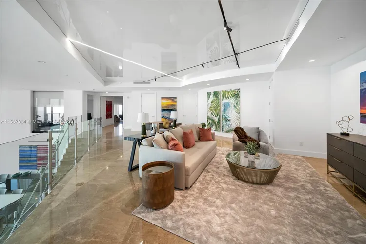 Porsche Design Tower #4005 image #29