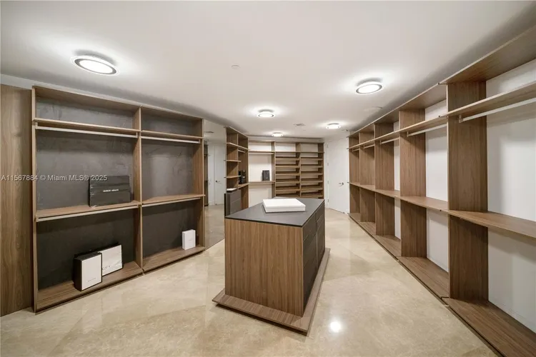 Porsche Design Tower #4005 image #35