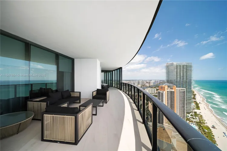 Porsche Design Tower #4005 image #44