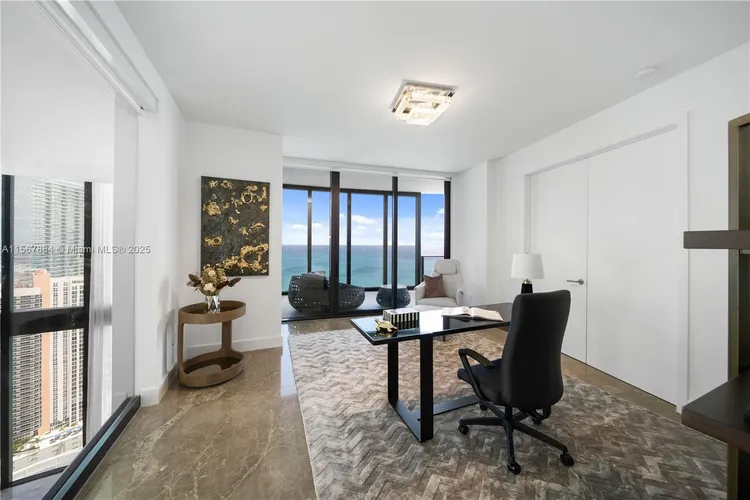 Porsche Design Tower #4005 image #49