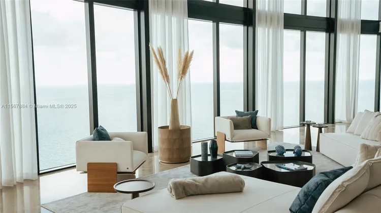 Porsche Design Tower #4005 image #55