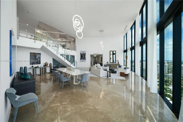 Porsche Design Tower #4005 image #7