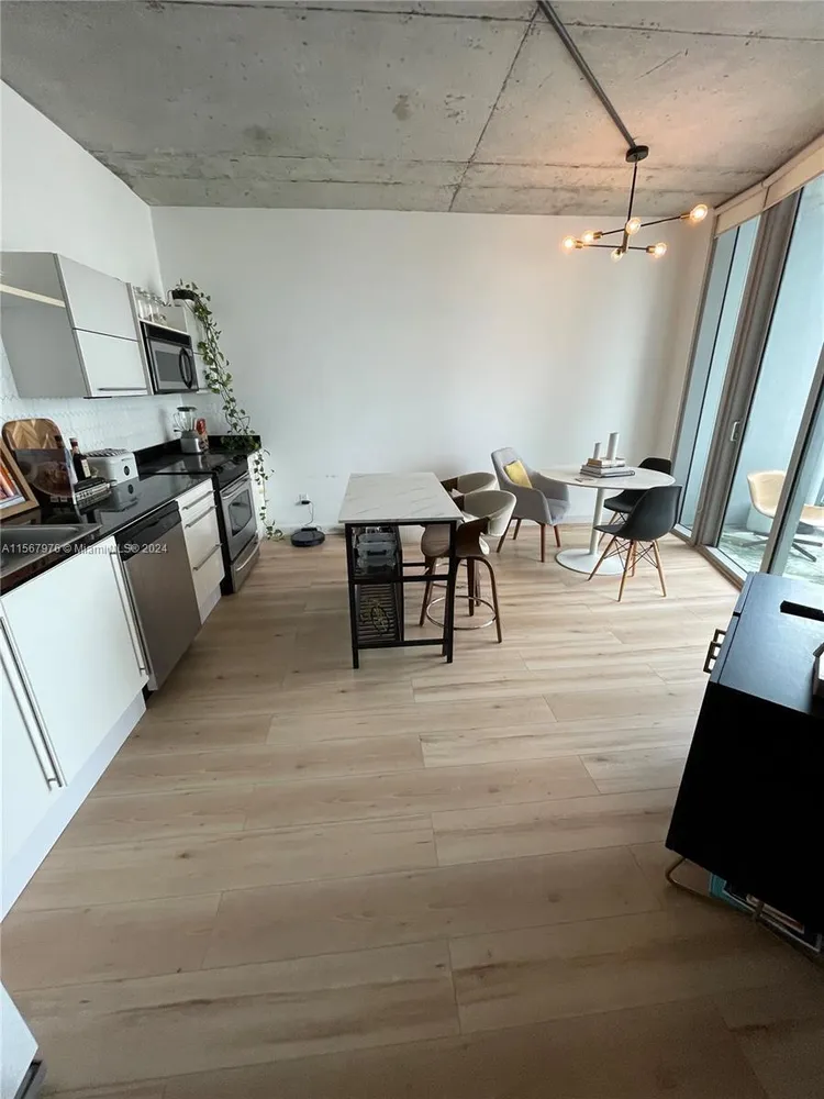 Neo Vertika #2027 image #15