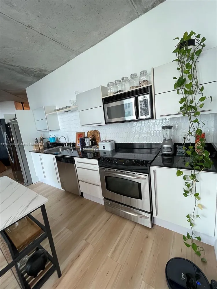 Neo Vertika #2027 image #16