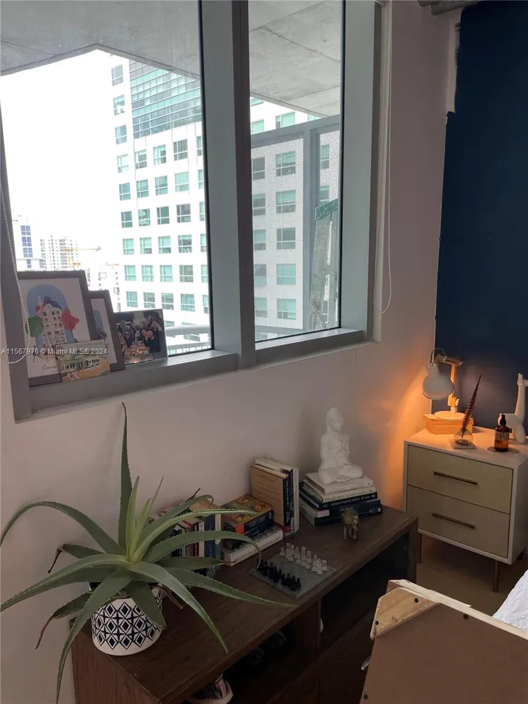 Neo Vertika #2027 image #20