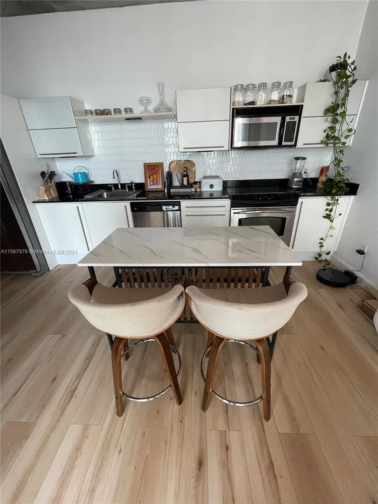 Neo Vertika #2027 image #22