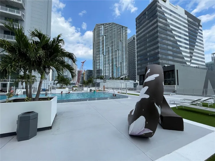 Neo Vertika #2027 image #29